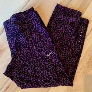 Nike Dri Fit Capri Leggings